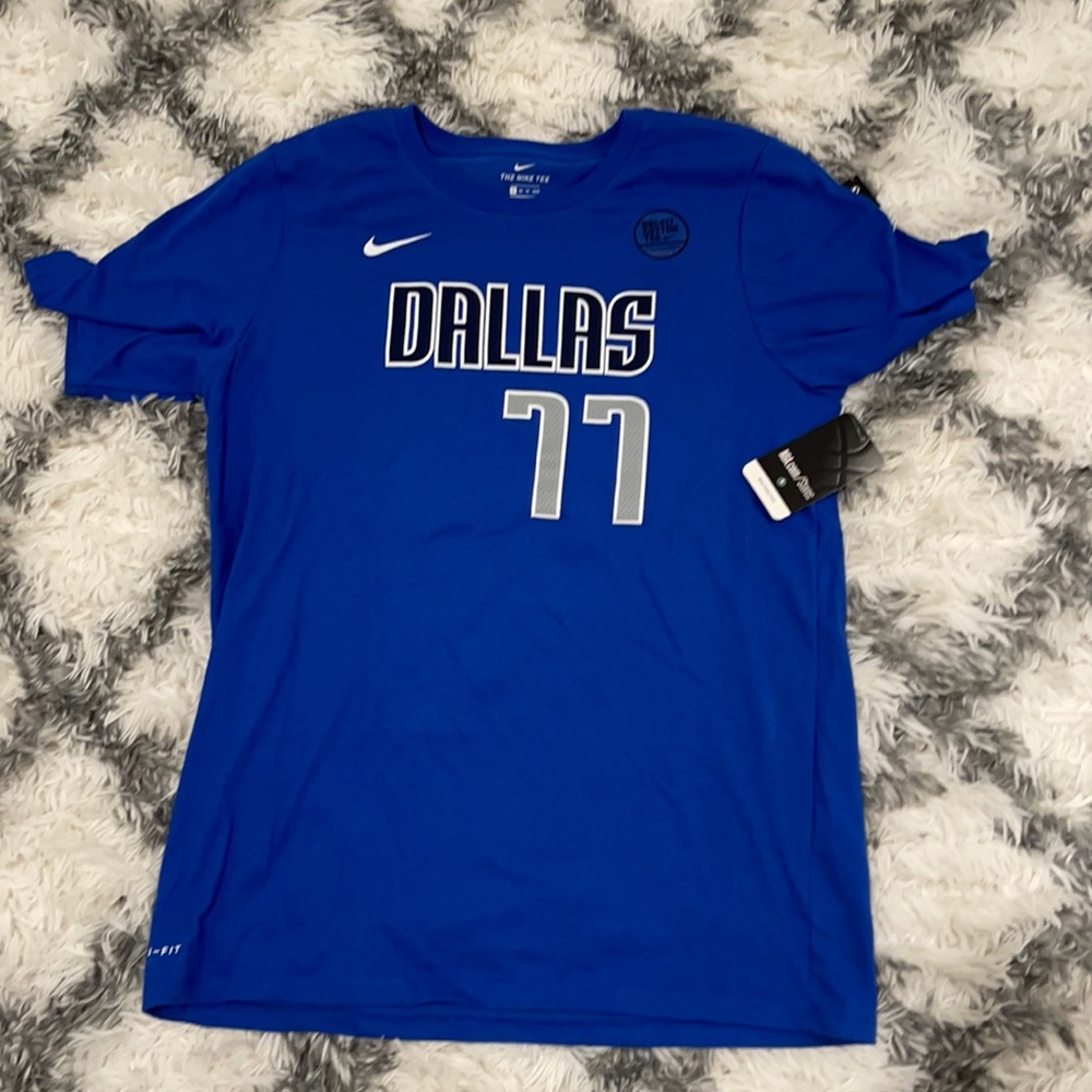 The Nike Tee